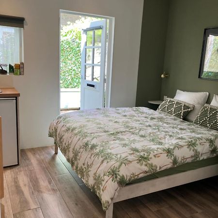 Antonia Beach House Хага Екстериор снимка
